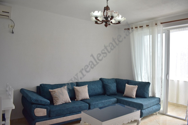 Apartament 2+1 me qera ne zonen e Brrylit ne Tirane